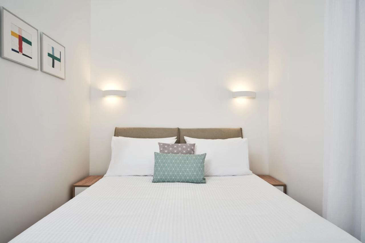 شقة Hilton-Ilisia Park 2Bd Elite Living أثينا المظهر الخارجي الصورة