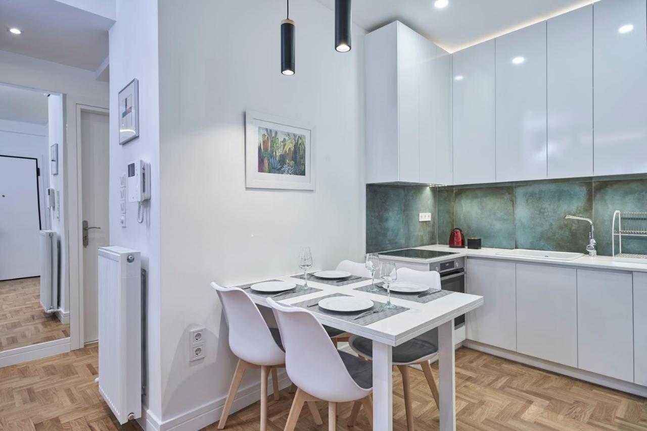 شقة Hilton-Ilisia Park 2Bd Elite Living أثينا المظهر الخارجي الصورة